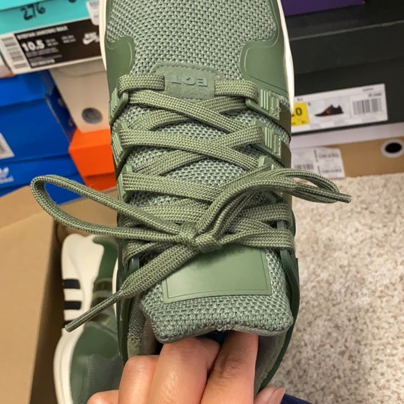 Adidas - Picture 2 of 5